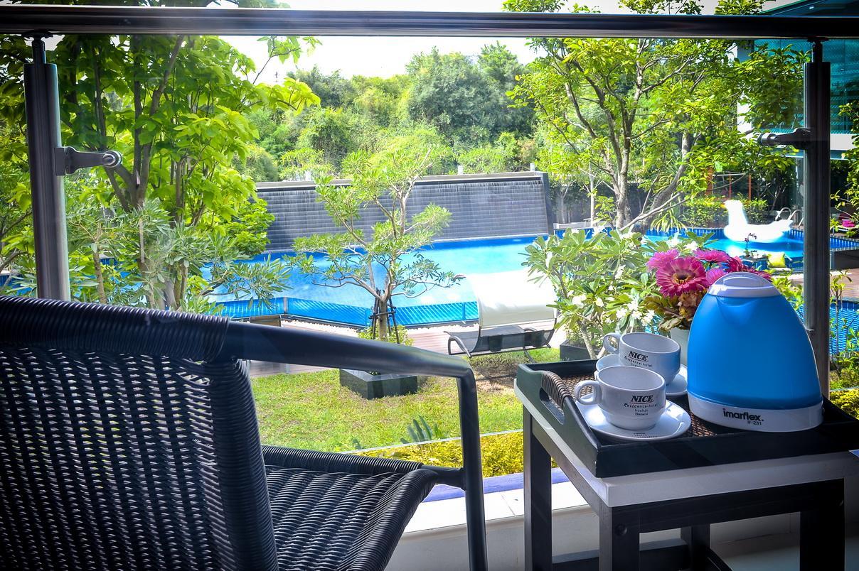 Nice Residence Hotel Huahin - Sha Extra Plus Екстер'єр фото
